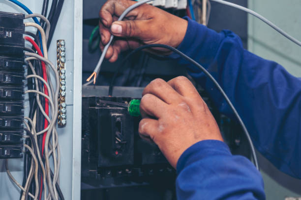 Best Circuit Breaker Repair  in Warrington, FL